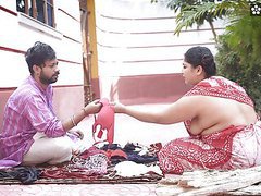KiloMatures presents: Desi bra and panty salesman bade bade dudhwali gao ki chhori ko bra ke badale chod diya maje lekar ( hindi audio )