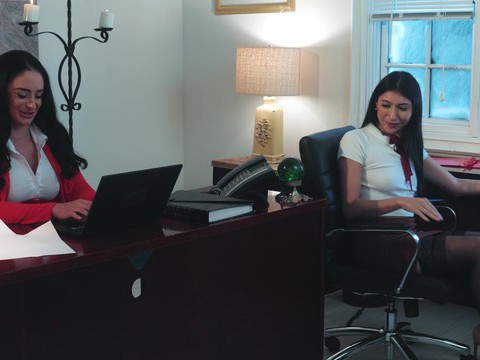 KiloMatures presents: Big butt boss spreads legs to ride her coworker on the bed