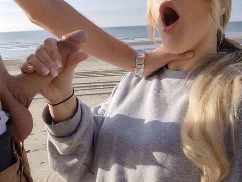 KiloMatures presents: Outdoor after a blowjob for a stranger on the beach, i was fucked in public
